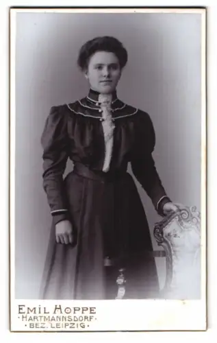 Fotografie Emil Hoppe, Hartmannsdorf /Leipzig, Porträt einer Dame