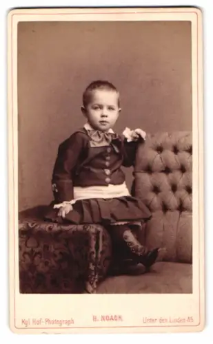 Fotografie H. Noack, Berlin, Unter den Linden 45, Porträt eines kleinen Kindes