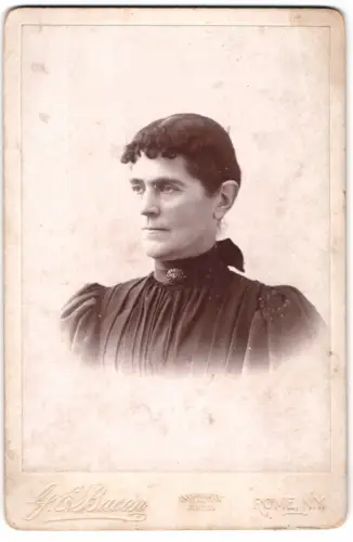 Fotografie G. E. Bacon, Rome /N. Y., W. Dominick St. 138, Porträt einer Frau