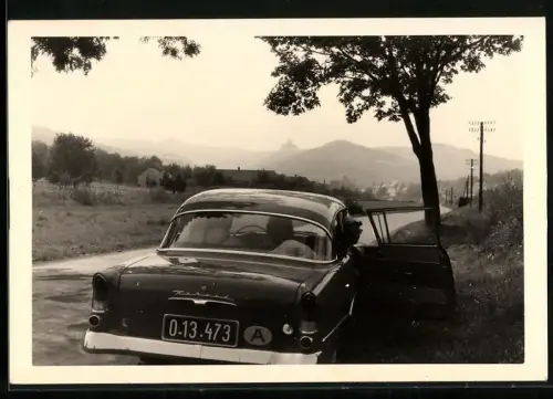 Fotografie Auto Opel Rekord, PKW mit Kennzeichen Österreich