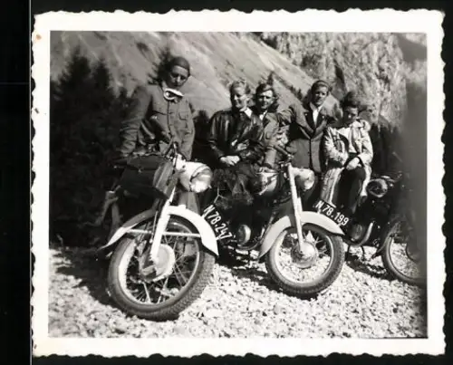 Fotografie Motorrad Puch, Motorräder mit Kennzeichen Österreich im Gebirge