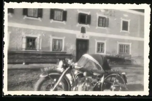 Fotografie Ansicht St. Georgen, Motorrad BMW R12 & Felber Cabrio Seitenwagen, Kennzeichen Österreich