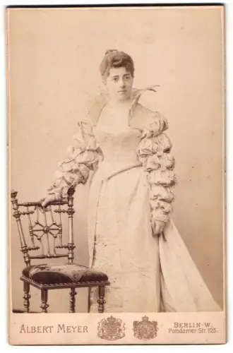 Fotografie Albert Meryer, Berlin, Portrait Marie Reisenhofer, österreichisch-deutsche Schauspielerin