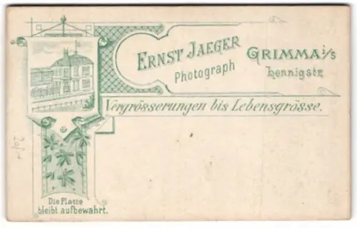 Fotografie Ernst Jaeger, Grimma i. S., Hennigstr., Ansicht Grimma i. S., das Atelierhaus auf einer Banderole