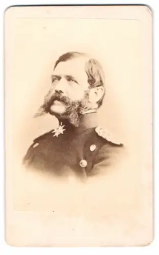 Fotografie Theophil von Podbielski, preussischer General der Kavallerie mit Halsorden