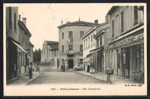 AK Villeurbanne, Rue Cornavent avec boutiques et passants