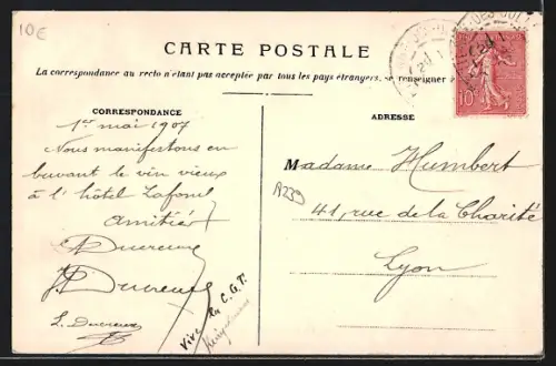 AK Saint-Étienne-des-Oullières /Rhône, Grande rue avec Hôtel Lafond