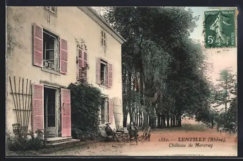 AK Lentilly /Rhône, Château de Mercruy et jardin avec personnes assises