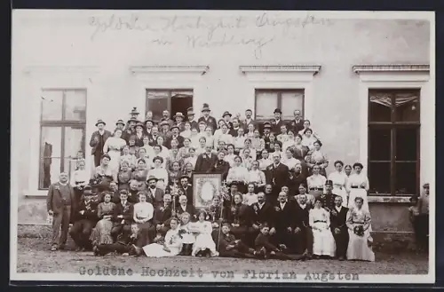 Foto-AK Spregnitzgraben bei Wartberg, Goldene Hochzeit Florian Augsten, Festgesellschaft, rückseitig Teilnehmerliste