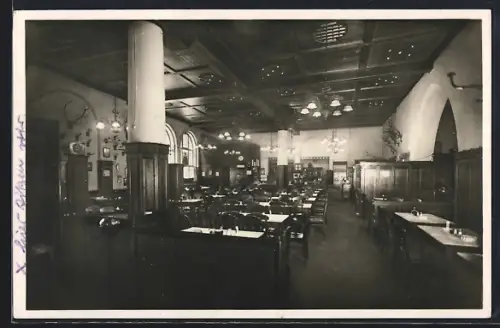 AK Nürnberg, Gasthaus Zum Patrizier, Königstrasse 52, Innenansicht