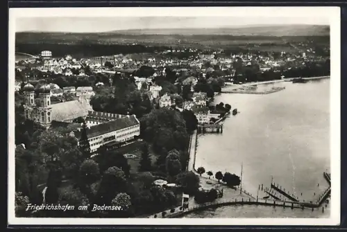 AK Friedrichshafen am Bodensee, Stadtansicht, Uferpromenade, Hafen
