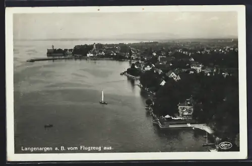 AK Langenargen a. B., Luftaufnahme, Uferpromenade