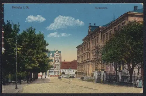 AK Döbeln i. Sa., Körnerplatz mit Passanten