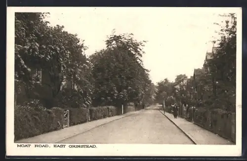AK East Grinstead, Moat Road