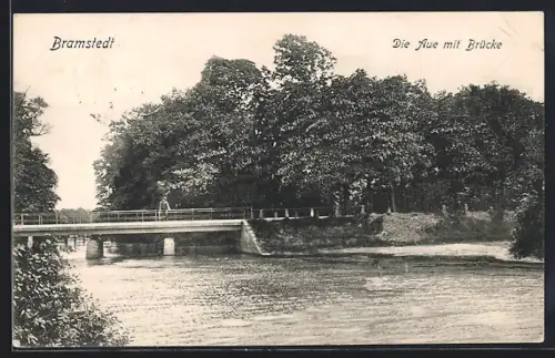 AK Bad Bramstedt, Auepartie mit Brücke