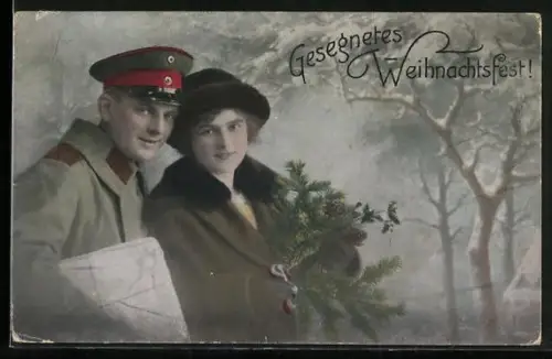 AK Soldat in Uniform mit seiner Geliebten, Gesegnetes Weihnachtsfest