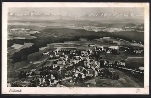 AK Strittmatt, Ortsansicht mit Alpenpanorama