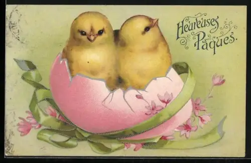 AK Zwei Osterküken in einem Osterei, Heureuses Pâques