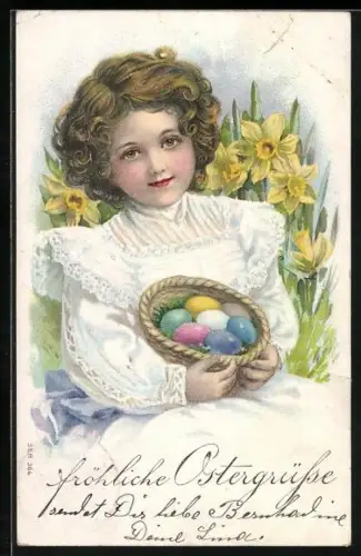 Präge-AK Mädchen mit einem Korb mit bunten Ostereiern, Fröhliche Ostergrüsse