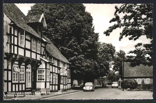 AK Menslage i. Hann., Blick zum Marktplatz mit Gasthaus Kramer