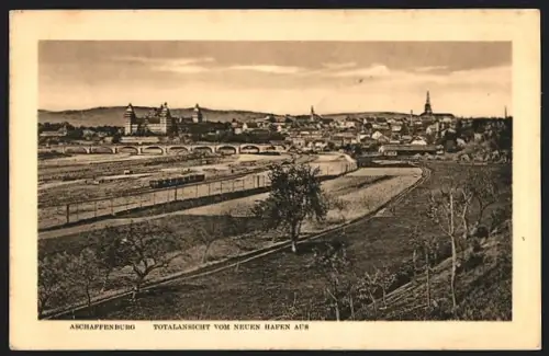 AK Aschaffenburg, Totalansicht vom neuen Hafen aus