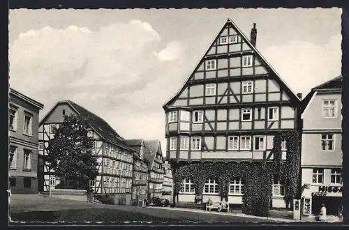 AK Bad Wildungen, Am Marktplatz, Fachwerkhäuser