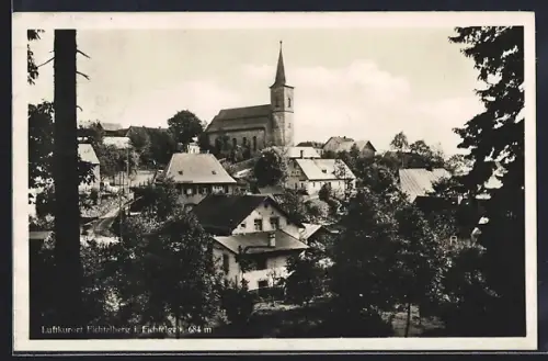 AK Fichtelberg / Fichtelgebirge, Ortspartie an der Kirche