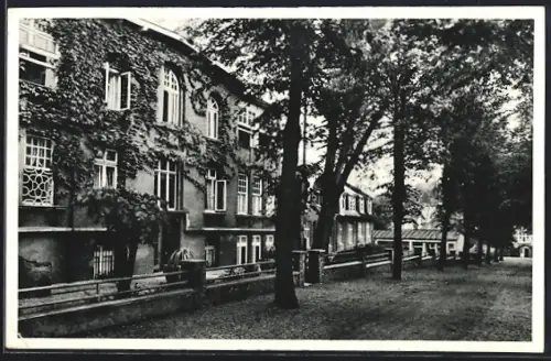 AK Niendorf / Ostseebad, Antoniushaus mit Garten