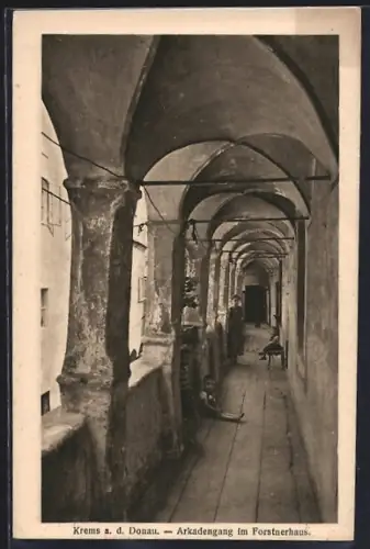 AK Krems a. d. Donau, Arkadengang im Forstnerhaus, Badgasse 4