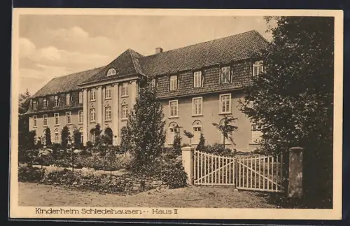 AK Schledehausen / Bissendorf, Kinderheim Haus II mit Vorgarten