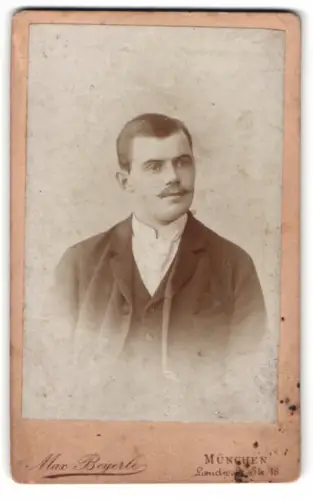 Fotografie Max Beyerle, München, Landwehrstrasse 18, Porträt eines Herren