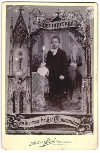 Fotografie Atelier Düll, München, Türkenstr. 31, Junge Hermann Hilde zur ersten heiligen Kommunion