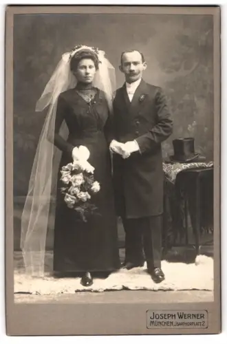 Fotografie Joseph Werner, München, Isartorplatz 2, Hochzeitspaar
