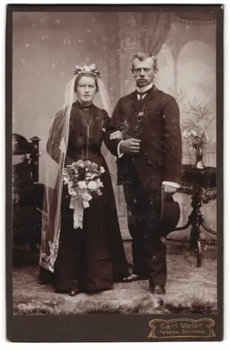 Fotografie Carl Meier, Passau, Steinweg, Brautpaar im Atelier