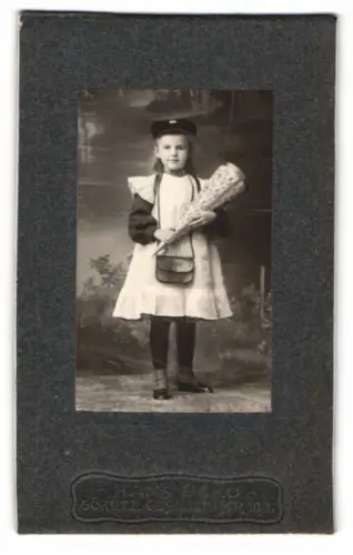Fotografie Hans Ucko, Görlitz, Elisabethstr. 10/11, Mädchen mit Schultüte