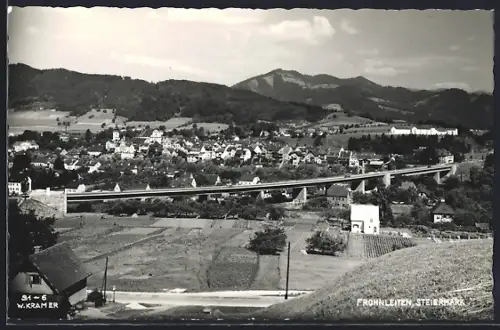 AK Frohnleiten /Steiermark, Ortsansicht mit Strassenbrücke