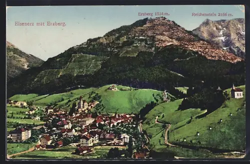 AK Eisenerz, Ortsansicht aus der Vogelschau mit Erzberg