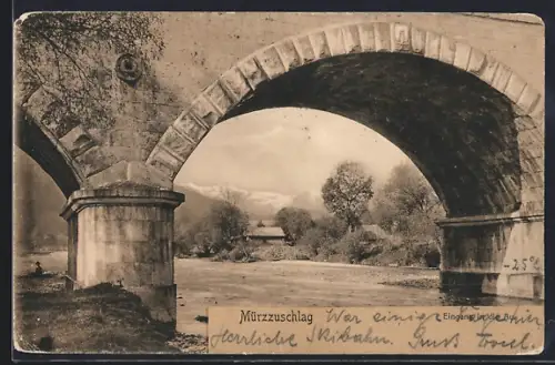 AK Mürzzuschlag, Eingang in die Au, Durchblick durch eine Bogenbrücke