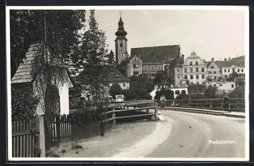 AK Frohnleiten, Strassenpartie mit Blick auf die Kirche