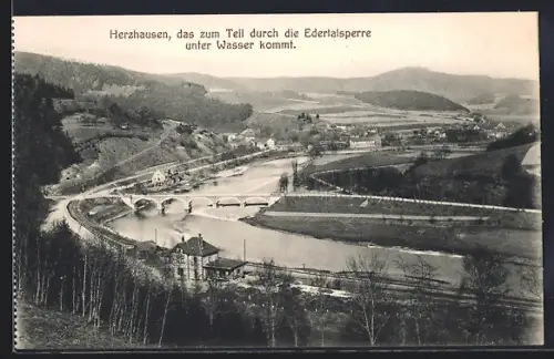 AK Herzhausen / Edersee, Ortsansicht und Brücke vor Flutung durch die Edertalsperre