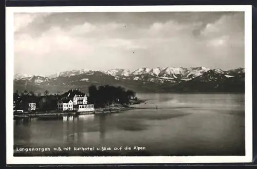 AK Langenargen a. B., Kurhotel u. Blick auf die Alpen