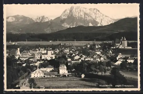 AK Vöcklabruck, Ortsansicht gegen Traunstein