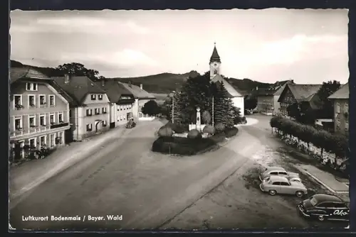 AK Bodenmais /Bayer. Wald, Strassenansicht mit Kirche