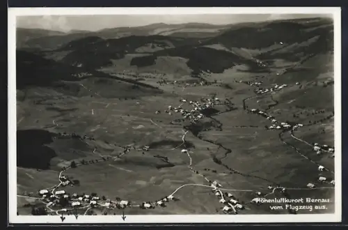 AK Bernau / Schwarzwald, Ortsansicht vom Flugzeug aus