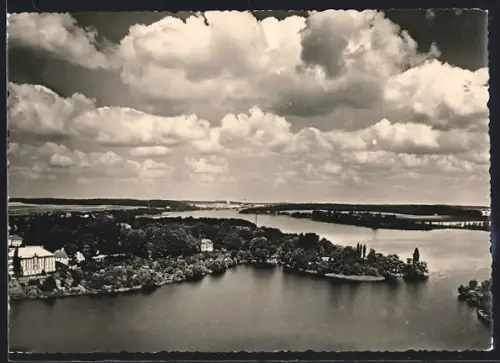 AK Waren /Müritz, Tiefwarensee, Schloss