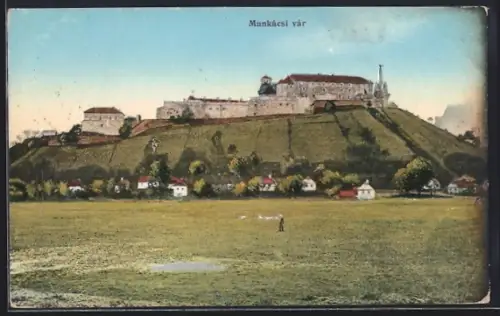 AK Munkáesi, Vár