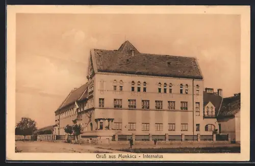 AK Munkács, Internatus