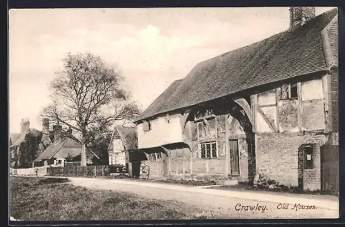 AK Crawley, Old Houses