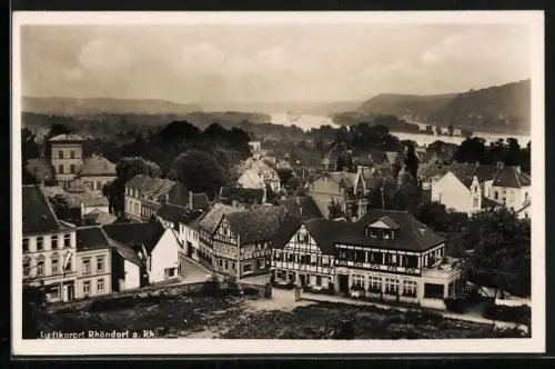 AK Rhöndorf a. Rh., Ortsansicht mit Fachwerkhäusern und Rhein
