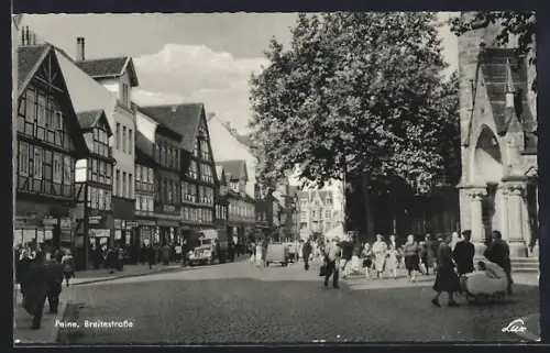 AK Peine, Breitestrasse, Fachwerkhäuser, Strassenleben